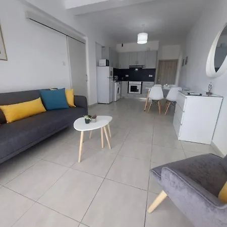 One Bedroom Centre לרנקה